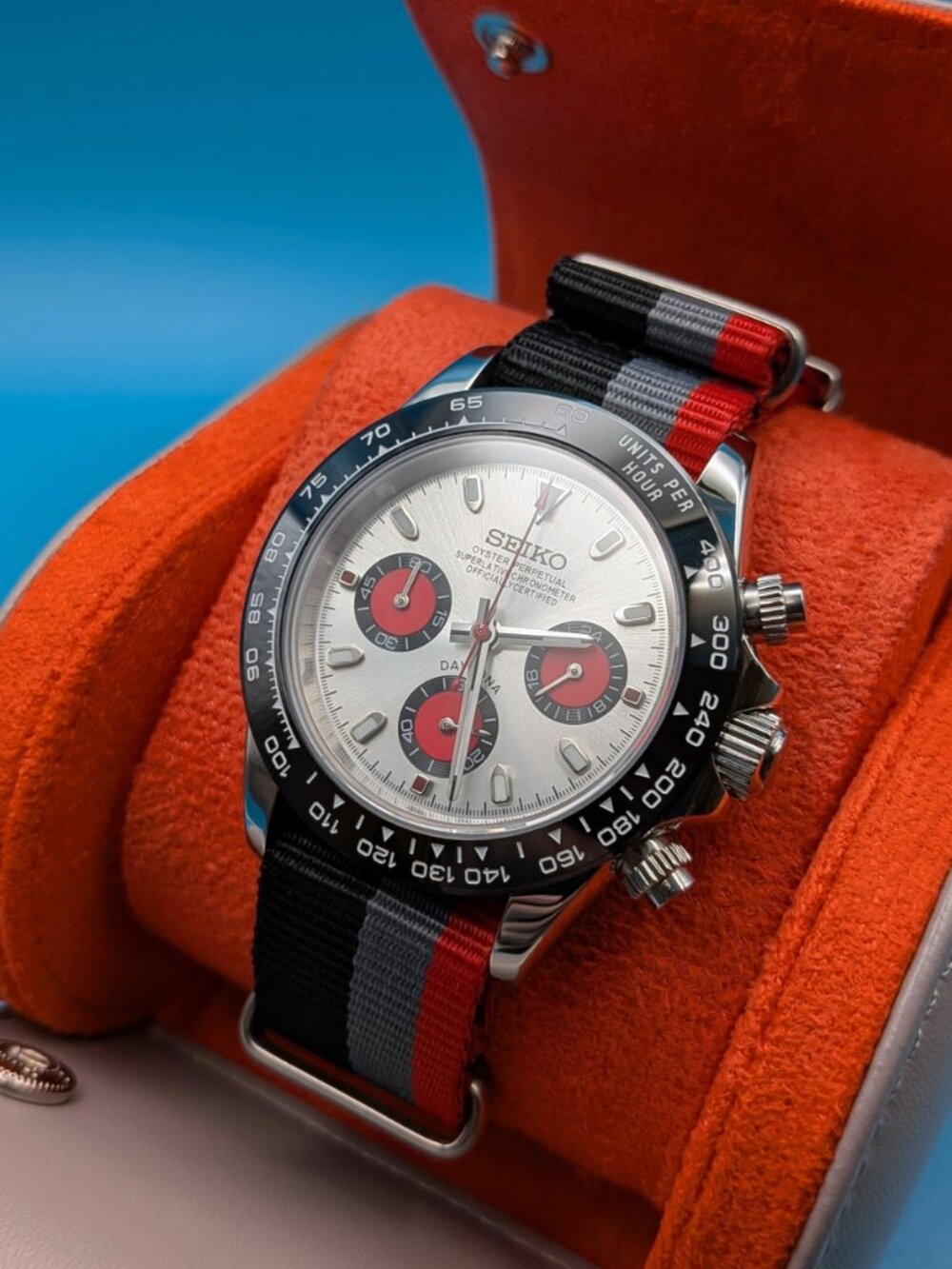 Seiko MOD | Audi Motorsport Inspired | VK63 quartz movement - Picture 7 of 12